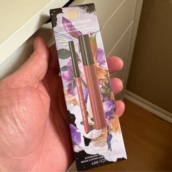 Everlasting Liquid Lip Duo - Queen of Poisons 10 Brand New Never Opened. - Picture 4 of 10